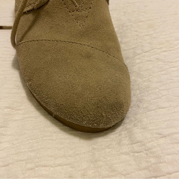 Toms Multicolor Striped Interior Shoes - Picture 6 of 9